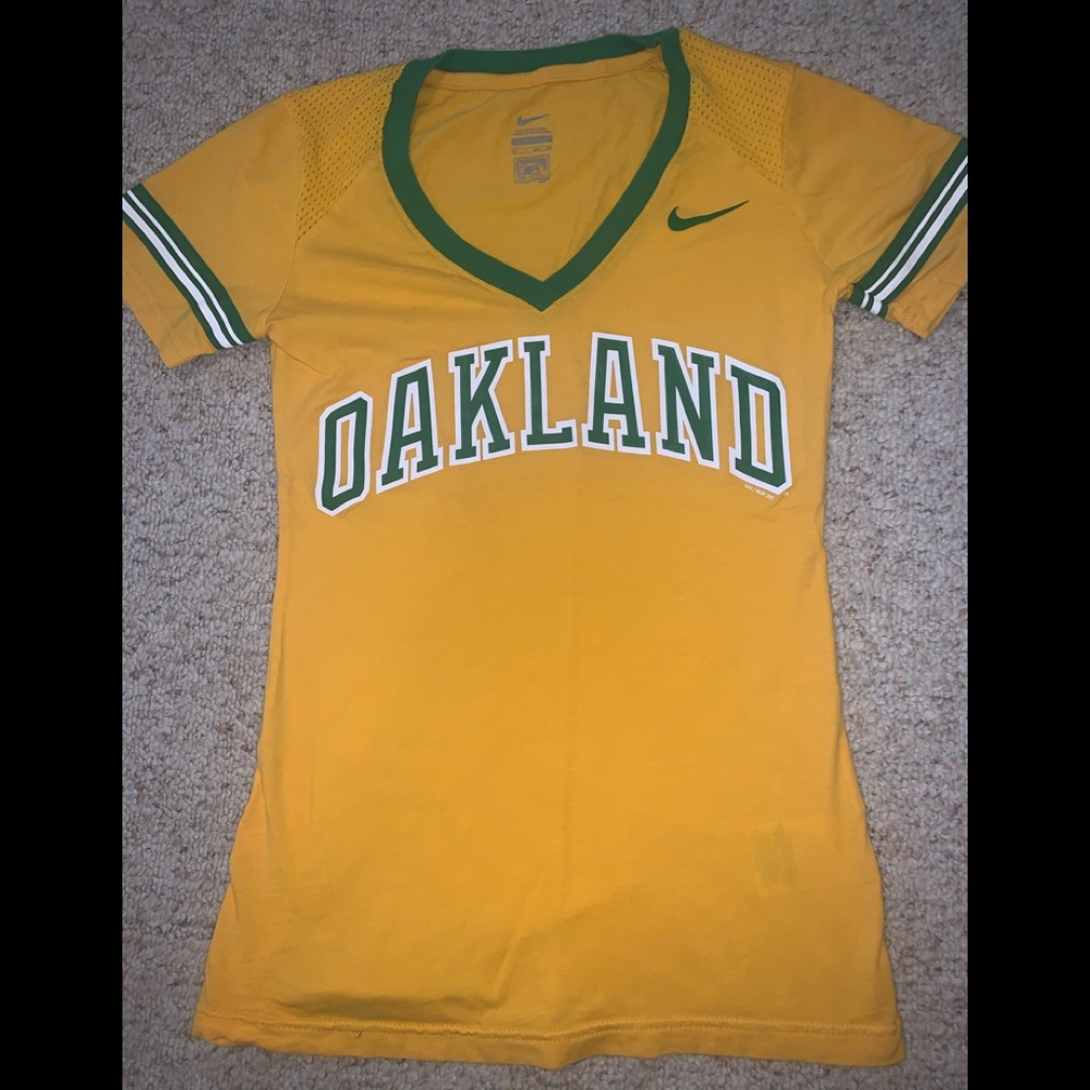 🌟🌟3/$25 Oakland Athletics Nike t shirt